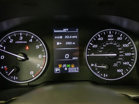 Used 2025 Subaru Outback Touring XT AWD/4WD image 36