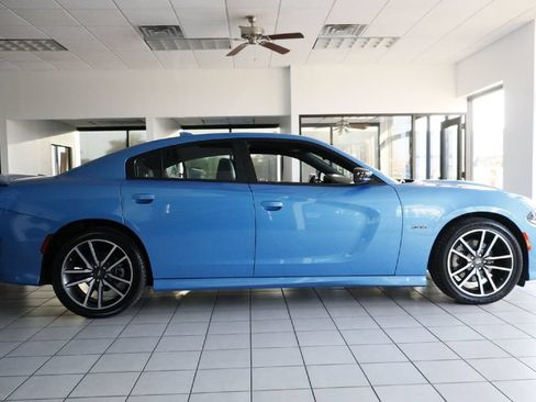 Used 2023 Dodge Charger R/T w/ Plus Group RWD image 29