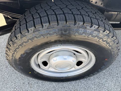 Used 2012 Ford F250 XL w/ PWR Equipment Group image 14