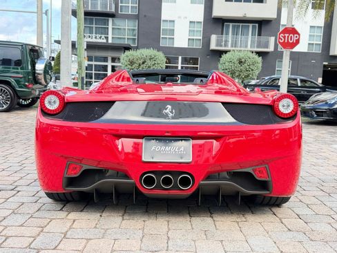 Used 2015 Ferrari 458 Spider RWD image 20