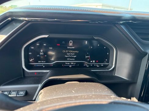Used 2024 GMC Sierra 1500 AT4 w/ Technology Package AWD/4WD image 15