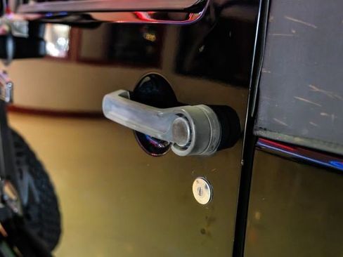 Used 2016 Jeep Wrangler Sport image 32