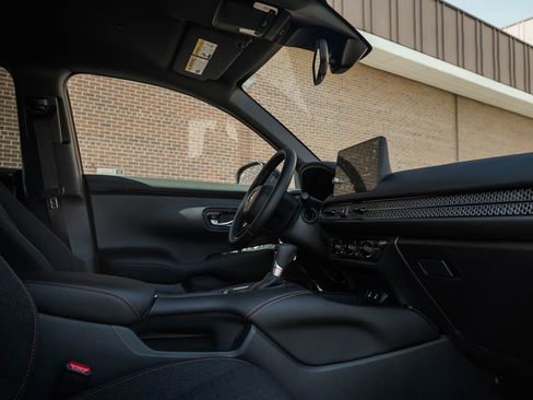 New 2027 Honda HR-V Sport image 10