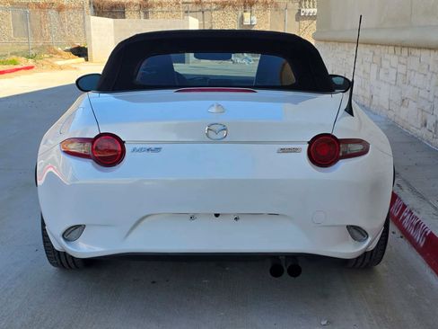Used 2016 MAZDA MX-5 Miata Grand Touring image 4