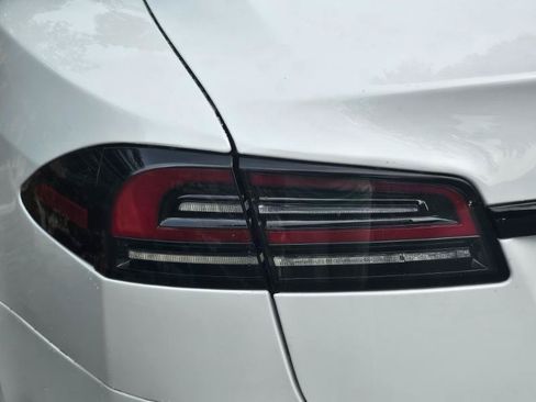 Used 2023 Tesla Model S AWD/4WD image 29