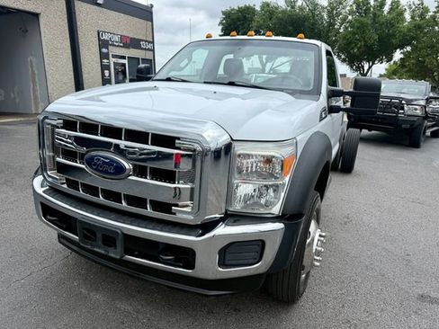 Used 2013 Ford F550 2WD Regular Cab Super Duty w/ Payload Upgrade Pkg image 13