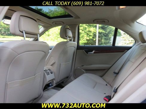 Used 2011 Mercedes-Benz C 300 4MATIC Sedan image 25