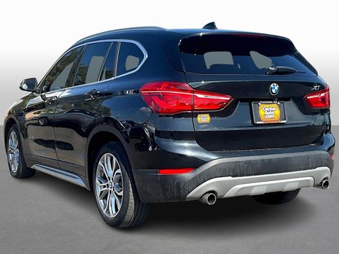 Used 2017 BMW X1 xDrive28i image 11