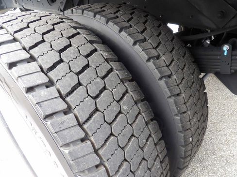 Used 2024 Ford F550 2WD Crew Cab Super Duty image 52