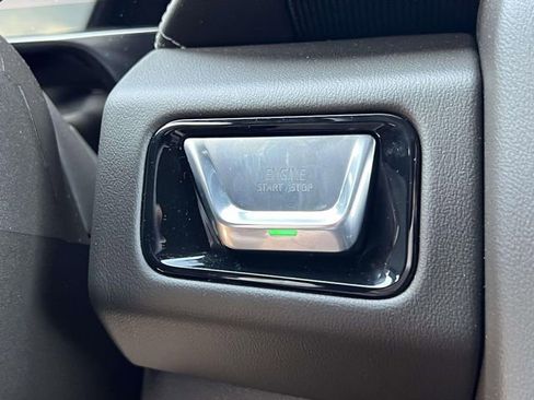 Used 2026 GMC Yukon XL Elevation image 34