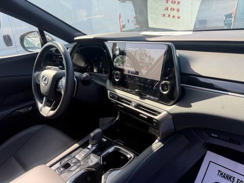 Used 2025 Lexus RX 350 FWD w/ Technology Package image 11