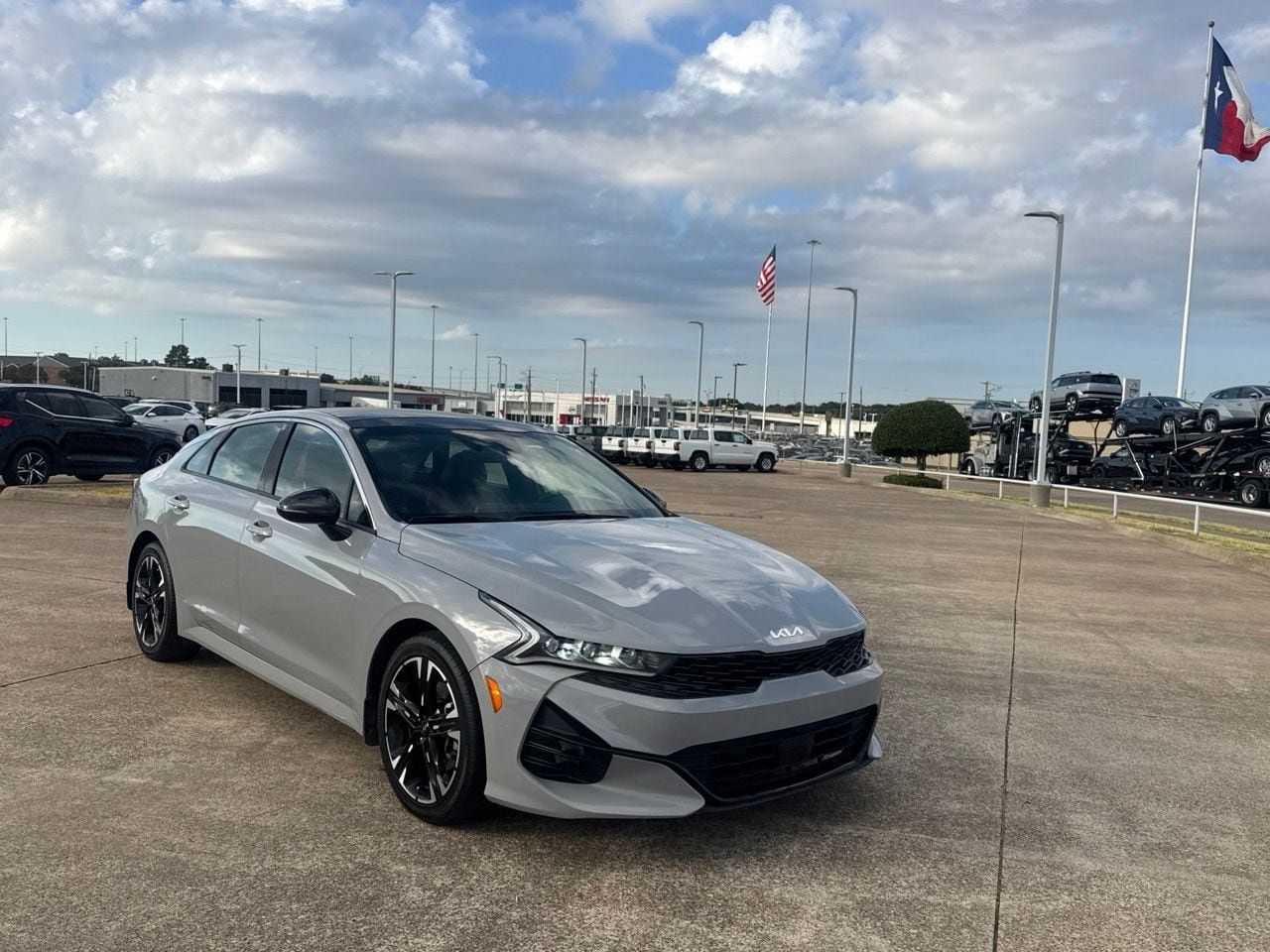 Used 2023 Kia K5 GT-Line FWD image 2