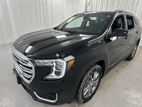 Used 2024 GMC Terrain SLT image 7