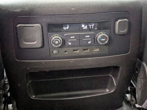 Used 2019 Chevrolet Tahoe LT w/ LT Signature Package image 27