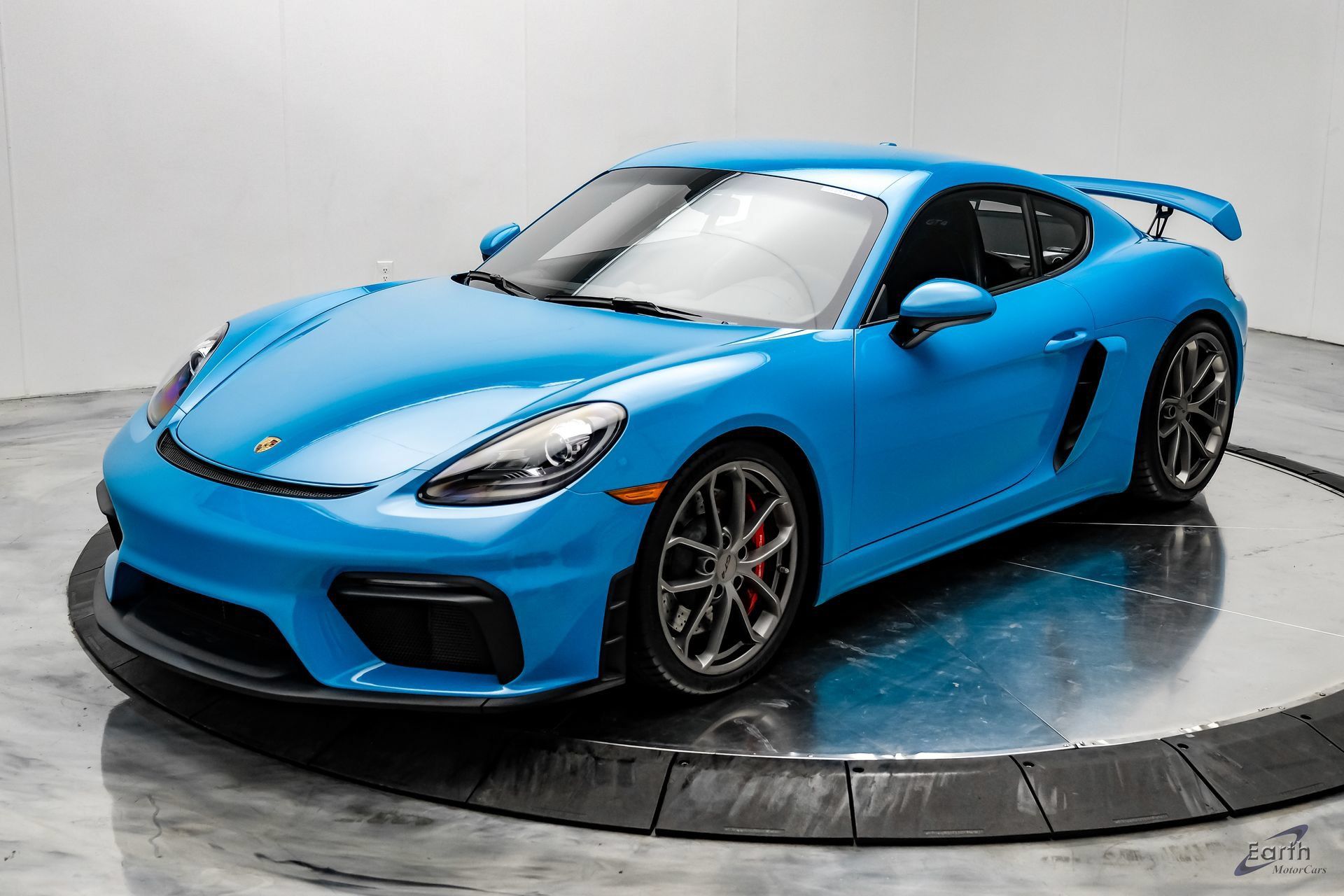 Used 2020 Porsche 718 Cayman GT4 RWD image 4