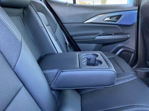 New 2026 Chevrolet Equinox EV LT image 15