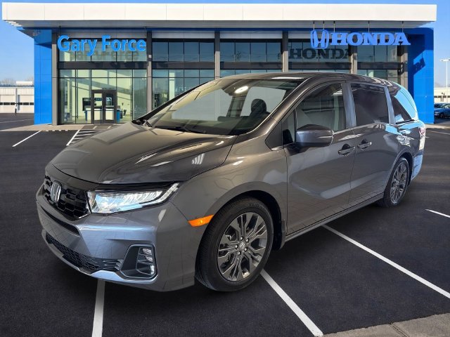 Certified 2026 Honda Odyssey Touring image 4
