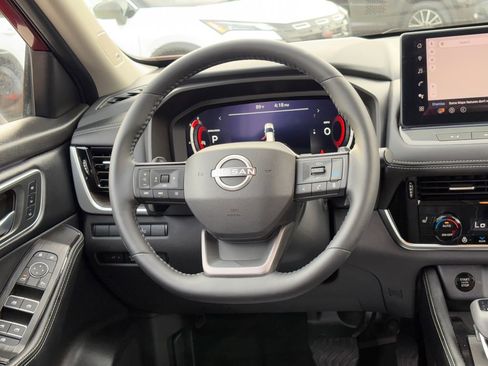 Used 2025 Nissan Rogue Platinum w/ Platinum Premium Package image 23