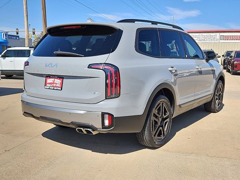 Used 2023 Kia Telluride SX Prestige X-Line image 3