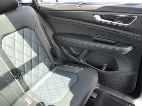 Used 2024 Volkswagen Atlas Cross Sport SEL Premium R-Line AWD/4WD image 14