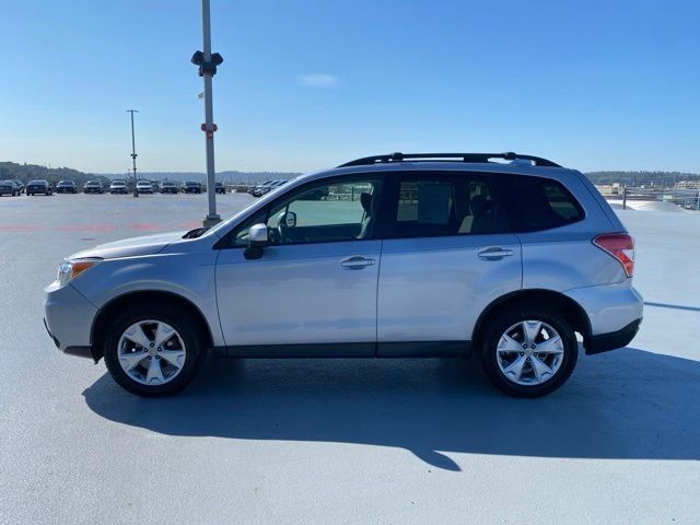 Used 2016 Subaru Forester 2.5i Premium w/ All-Weather Package AWD/4WD image 5