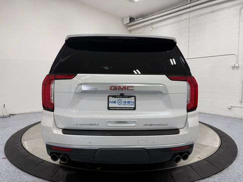 Used 2022 GMC Yukon XL Denali image 6