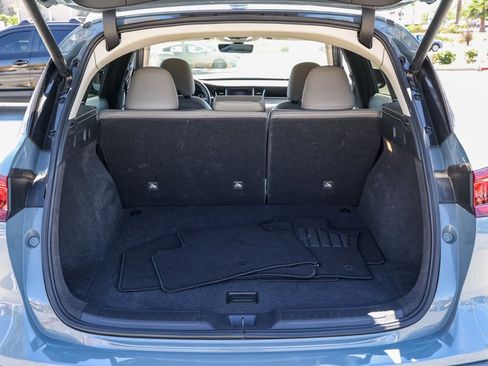 Used 2023 INFINITI QX50 Luxe FWD image 16