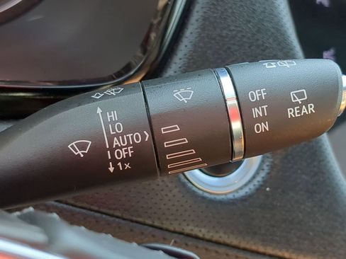 Used 2021 Cadillac XT5 Premium Luxury image 34