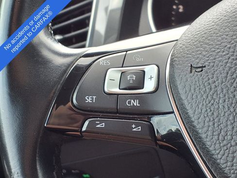 Used 2018 Volkswagen Tiguan SEL AWD/4WD image 30