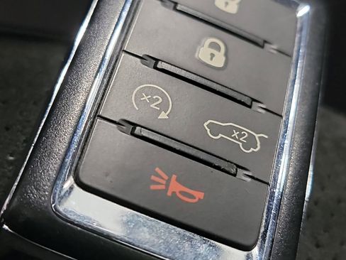 Used 2023 Jeep Grand Cherokee Altitude AWD/4WD image 26