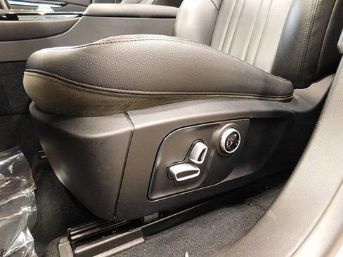 Used 2023 Maserati Levante Modena image 18