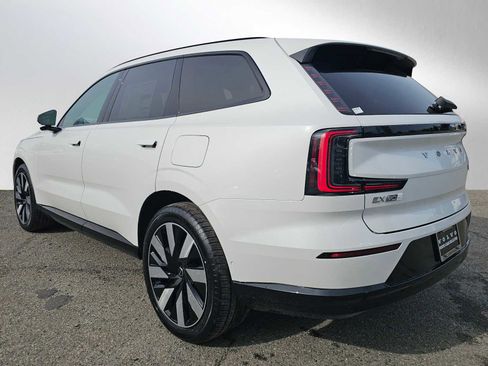 New 2026 Volvo EX90 Ultra image 5
