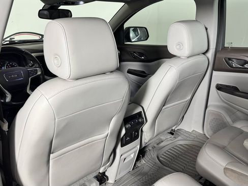 Used 2018 GMC Acadia SLT AWD/4WD image 32