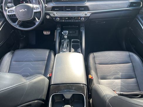 Certified 2022 Kia Telluride SX w/ SX Prestige Package image 21