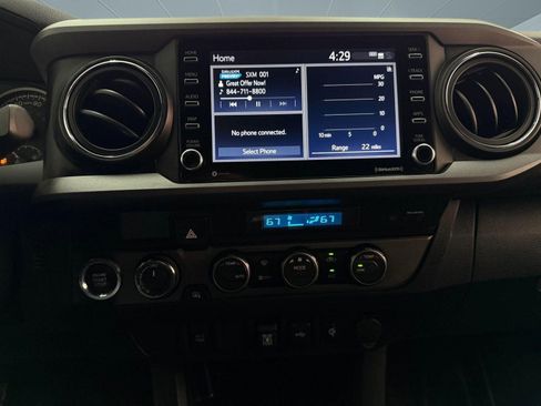 Used 2023 Toyota Tacoma TRD Off-Road image 28