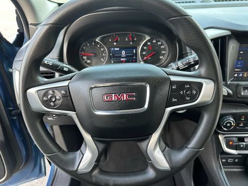Used 2024 GMC Terrain SLE AWD/4WD image 12