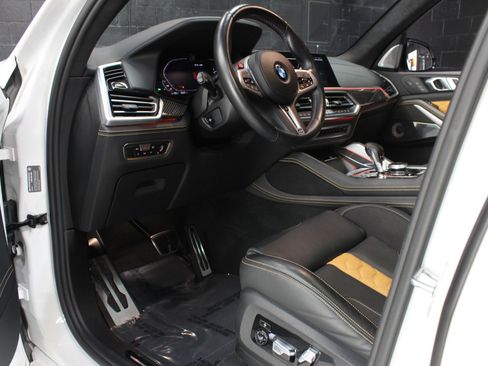 Used 2021 BMW X5 M w/ Competition Package image 33