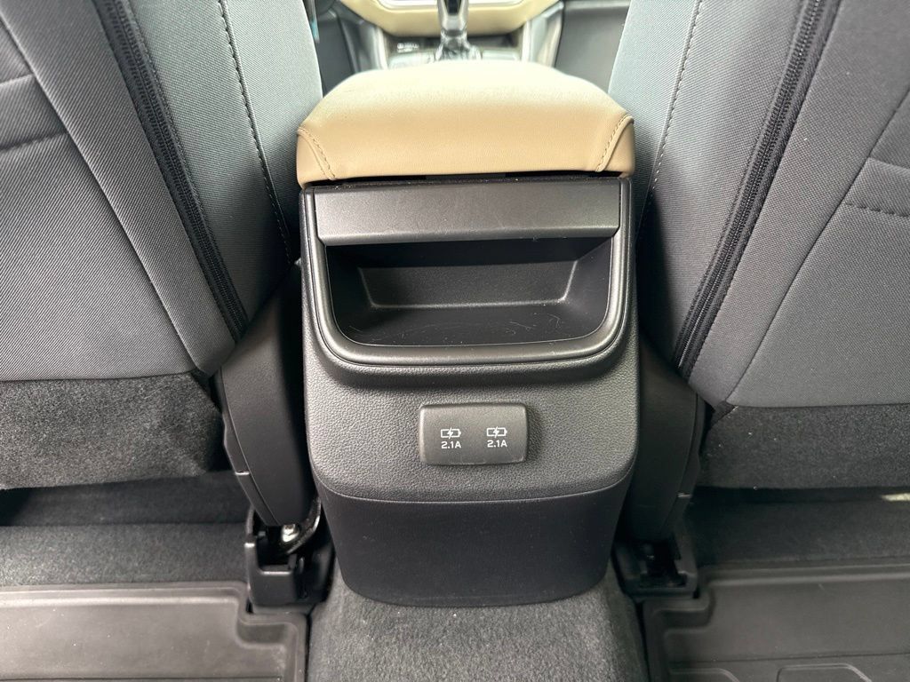 Used 2020 Subaru Outback Premium AWD/4WD image 16