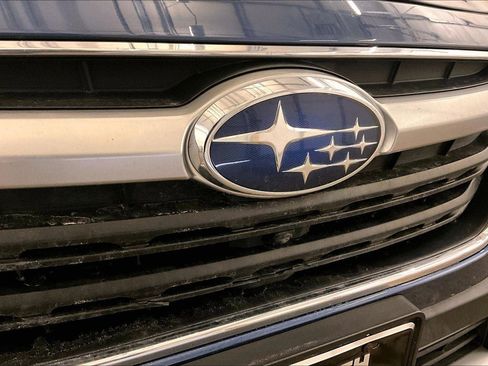 Used 2021 Subaru Outback Touring image 29