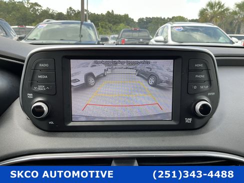 Used 2019 Hyundai Santa Fe SE FWD image 17