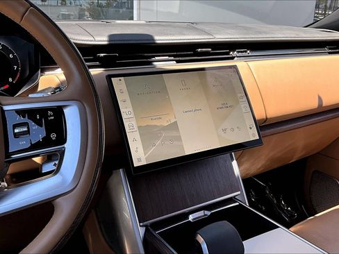 Certified 2024 Land Rover Range Rover Long Wheelbase Autobiography AWD/4WD image 6