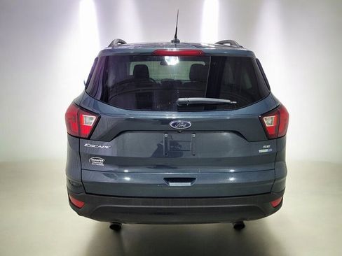 Used 2019 Ford Escape SE image 17