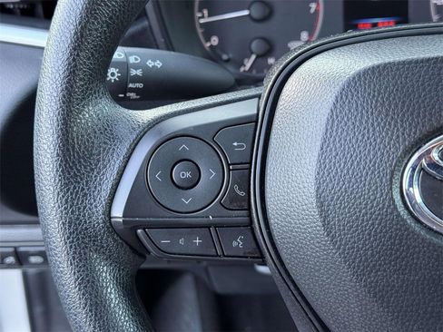 Used 2025 Toyota Corolla LE image 10