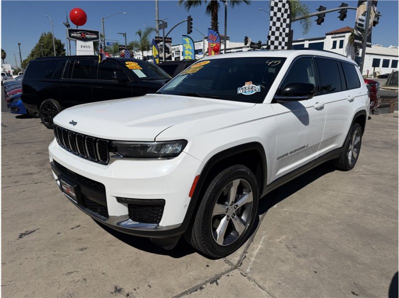 Used 2021 Jeep Grand Cherokee L Limited w/ Luxury Tech Group II AWD/4WD image 3