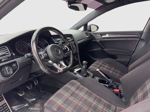 Used 2018 Volkswagen GTI S FWD image 18