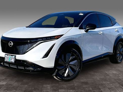 Used 2023 Nissan Ariya FWD image 2