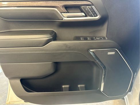 Certified 2024 Chevrolet Silverado 1500 LTZ w/ Technology Package image 15