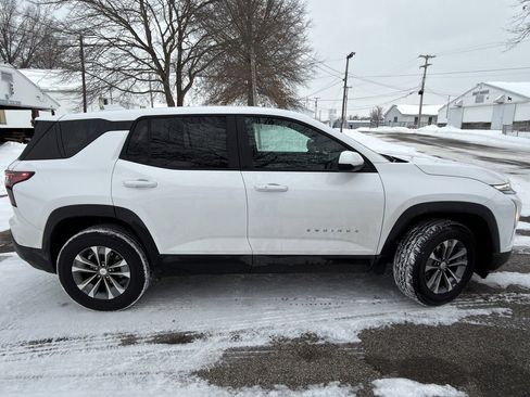 Used 2025 Chevrolet Equinox LT image 9