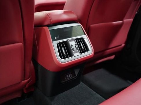 Used 2025 Maserati Grecale Modena image 29