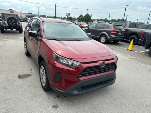 Used 2019 Toyota RAV4 LE FWD image 25